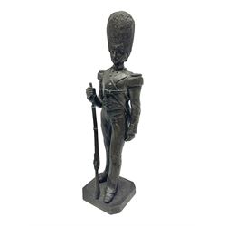 Bronzed figure of a Grenadier guard, H33