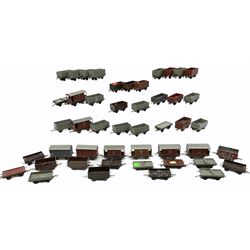 Graham Farish '00' gauge - forty-seven unboxed die-cast wagons, predominantly open wagons, but some goods brake vans, flat trucks and covered wagons (47)