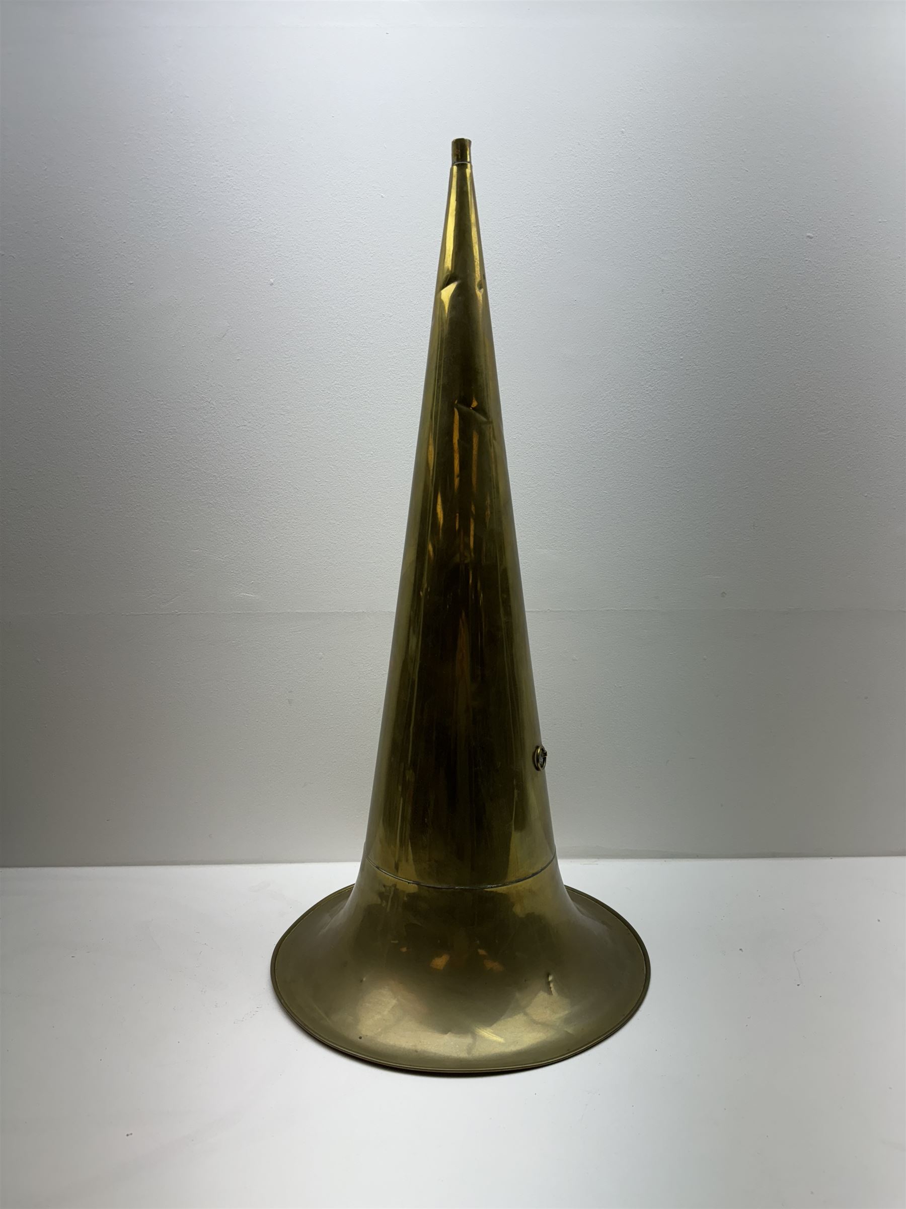 Early 20th century Edison Standard phonograph, with lift-off oak cover, Serial No S160855, brass horn, W25cm