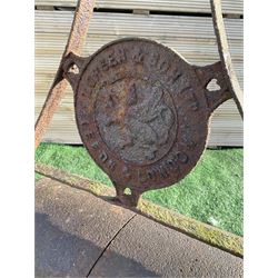 Cast iron garden roller  - THIS LOT IS TO BE COLLECTED BY APPOINTMENT FROM DUGGLEBY STORAGE, GREAT HILL, EASTFIELD, SCARBOROUGH, YO11 3TX