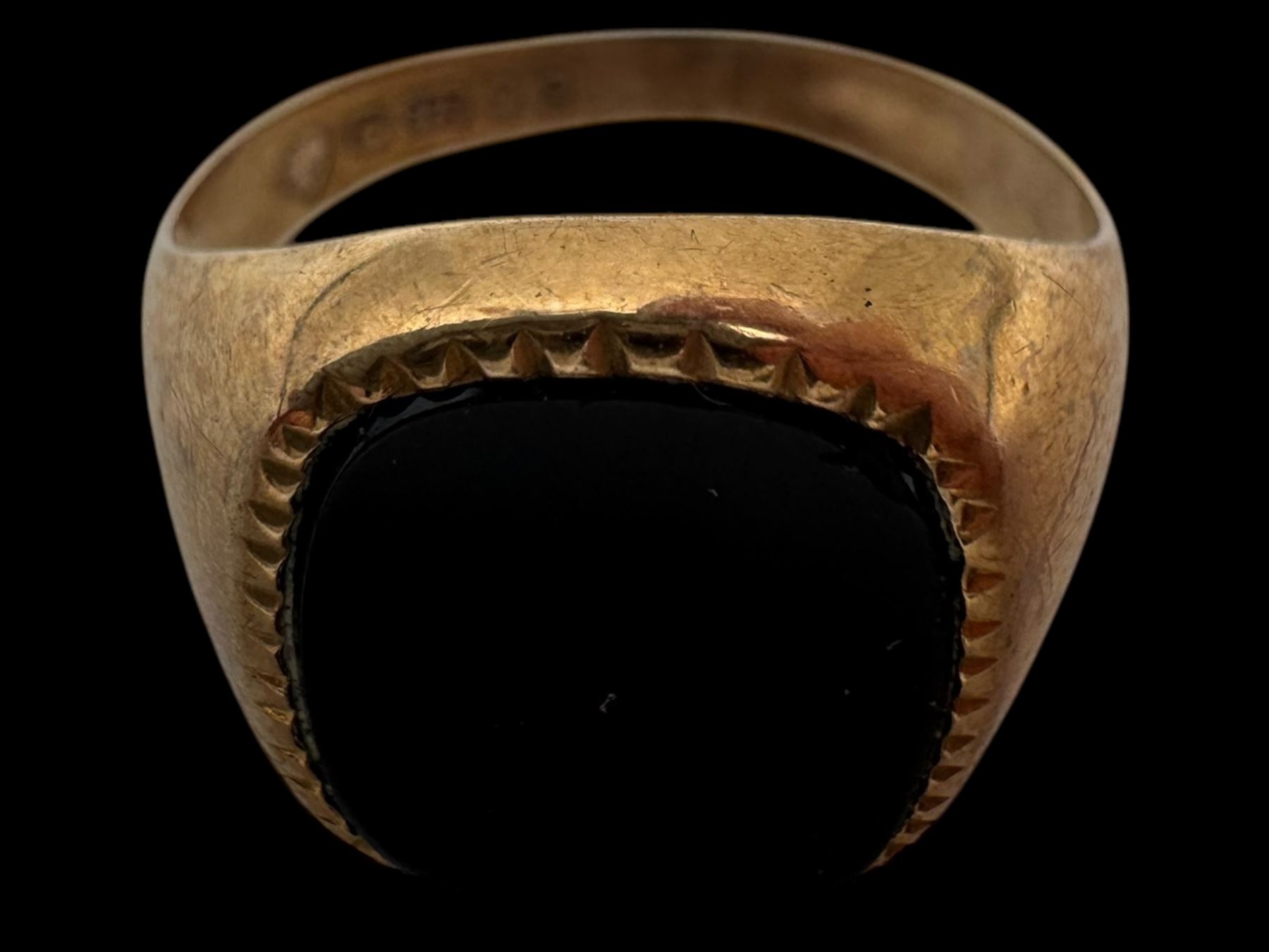 22ct gold thin wedding band, two 9ct gold onyx signet ring and a 9ct gold chain, all hallmarked