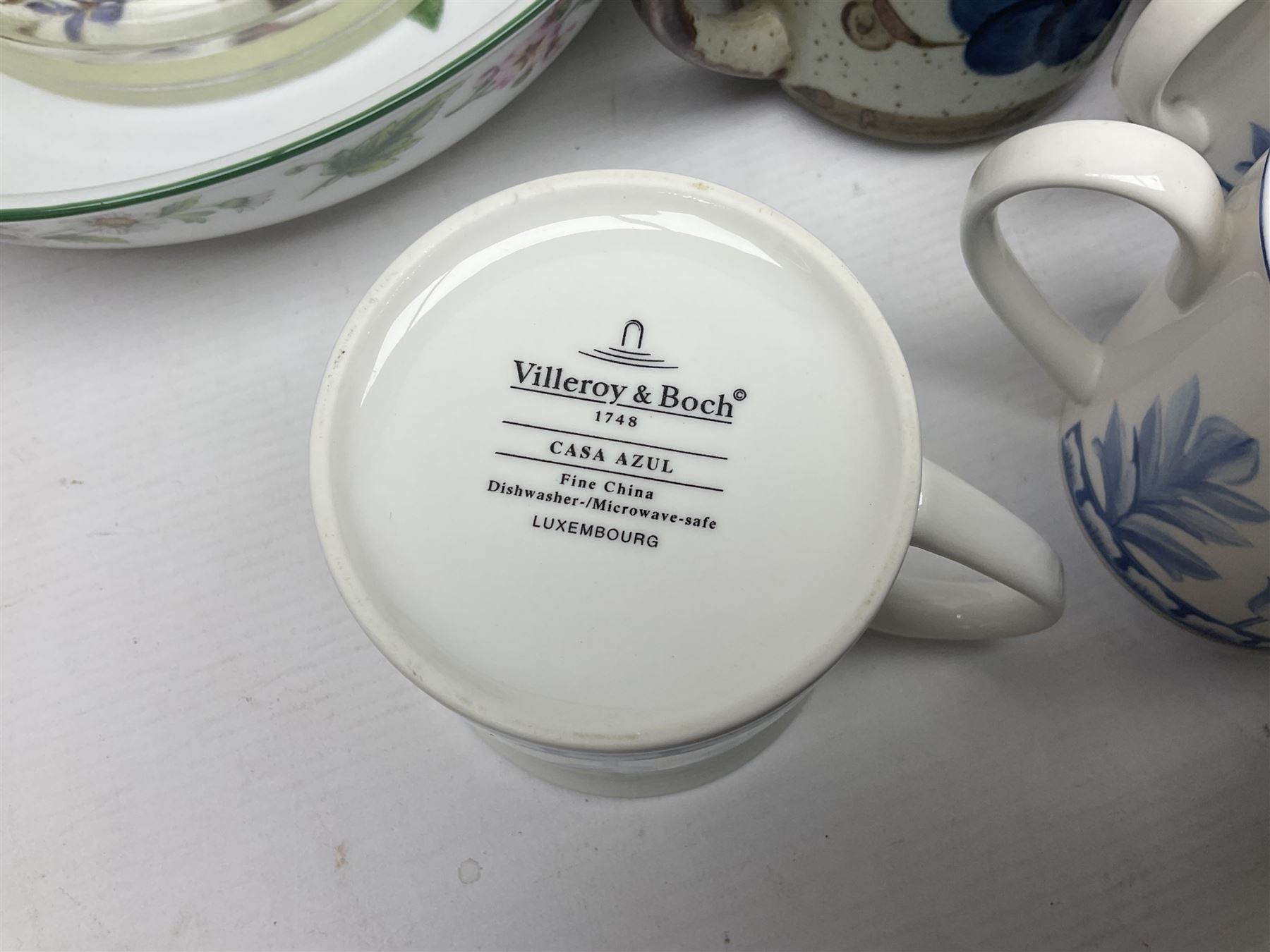 Royal Worcester Herbs oven dish, tray and bowl, together with Villeroy & Boch mugs, Royal Worcester coasters etc 