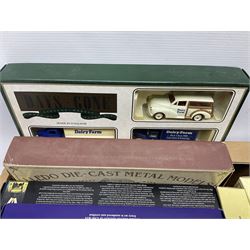 Large collection of die-cast sets including Qantas The Spirit of Austalia, North Yorkshire Moors Railway, Exclusive First Editions Volume 1 and other sets in two boxes (35)