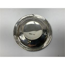 Two small silver page markers in the form of trowels, both hallmarked, together with a small silver and enamel dish, decorated with central panel of flowers, with London import mark, and a small group of flatware, to include Victorian salt spoon, approximate gross weight 111.6 grams