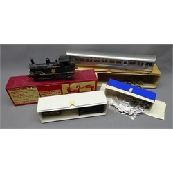  Westdale Coaches and Models unmade GWR Auto Trailer die-cast kit, boxed, kit built 0-4-2 tank locomotive in unrelated Slater's box, part built Alan Gibson 0-6-0 locomotive and tender and unmade McGowan Models Class 517 0-4-2 locomotive kit, both boxed (4)  