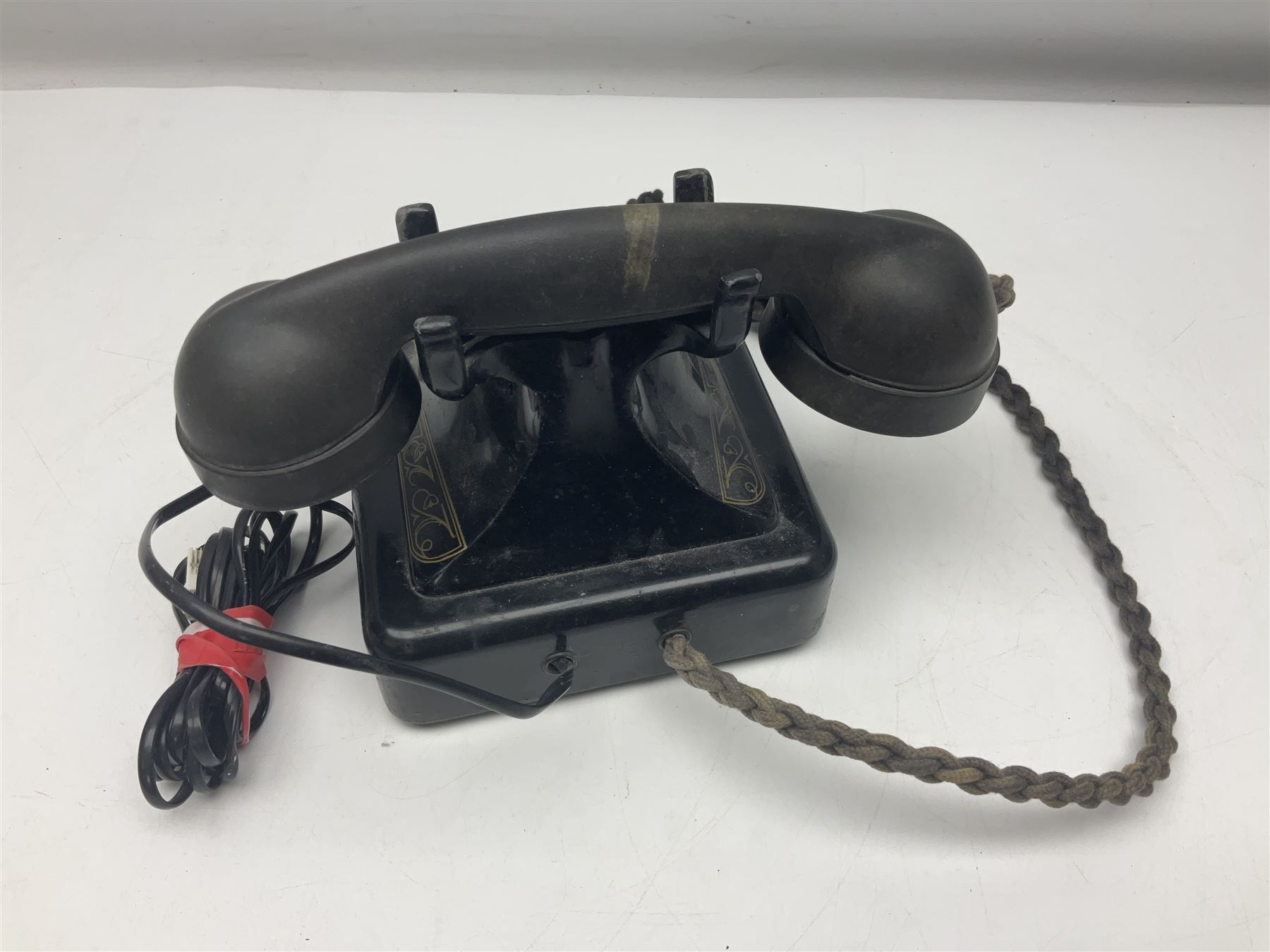 Belgique Bell Telephone by MFG Company with rotary dial and gilt decoration