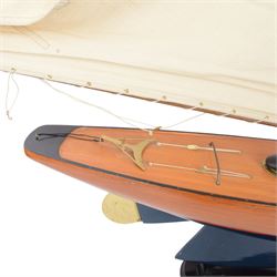 20th century wooden pond yacht on stand, H120cm, W90cm