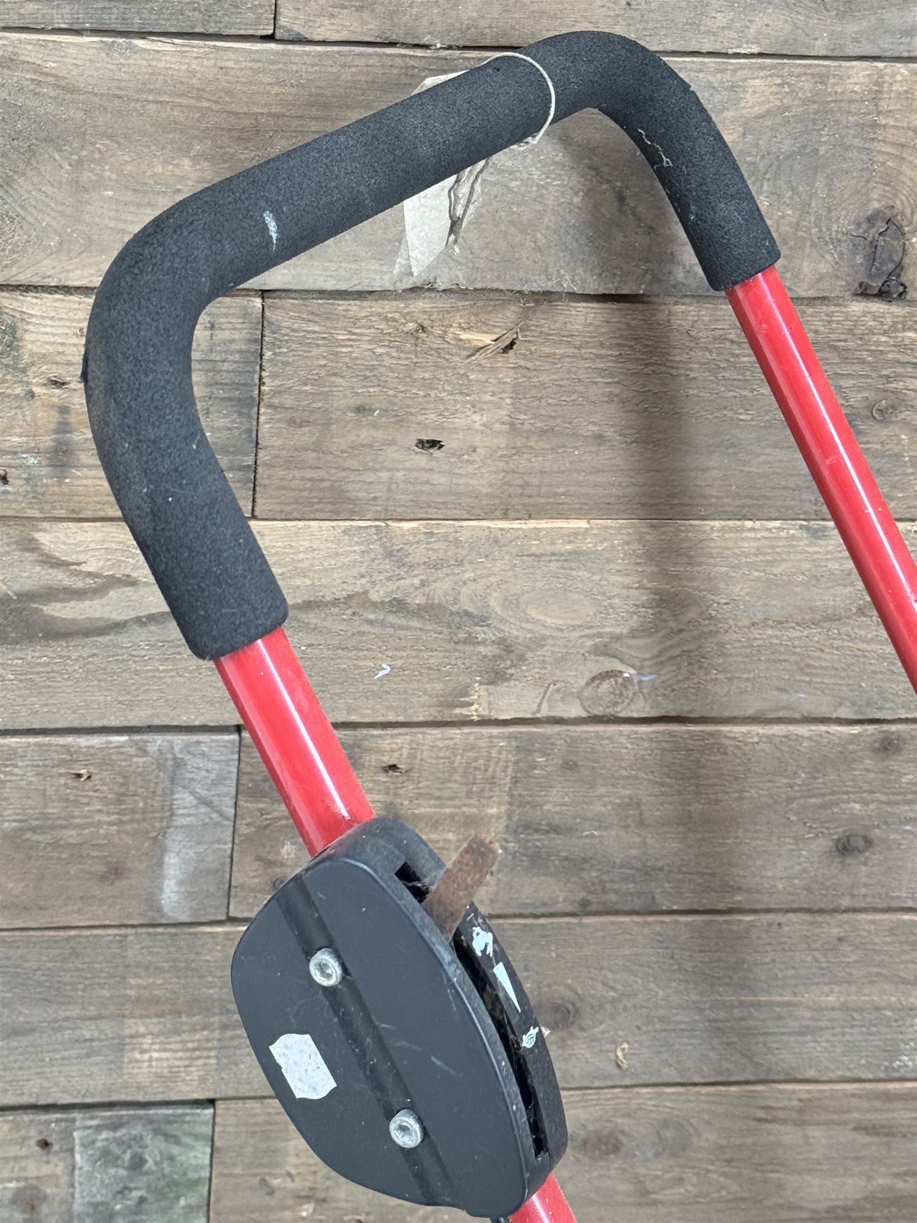 Allen Wheeltrim wheeled strimmer, Honda 4.5 petrol engine