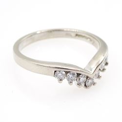 18ct white gold seven stone, round brilliant cut diamond wishbone ring, hallmarked