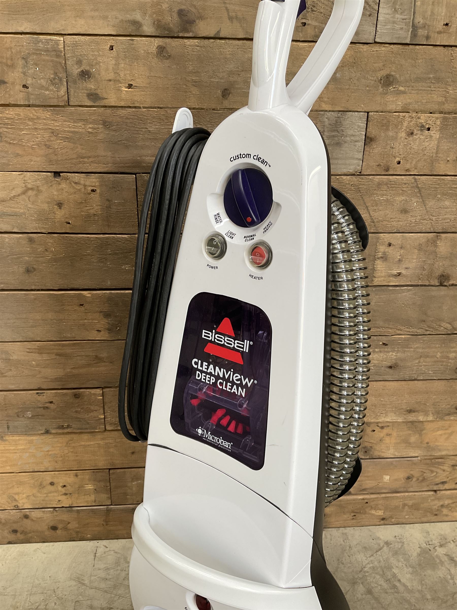 Bissell 18Z7-E CleanView Deep Clean carpet cleaner,