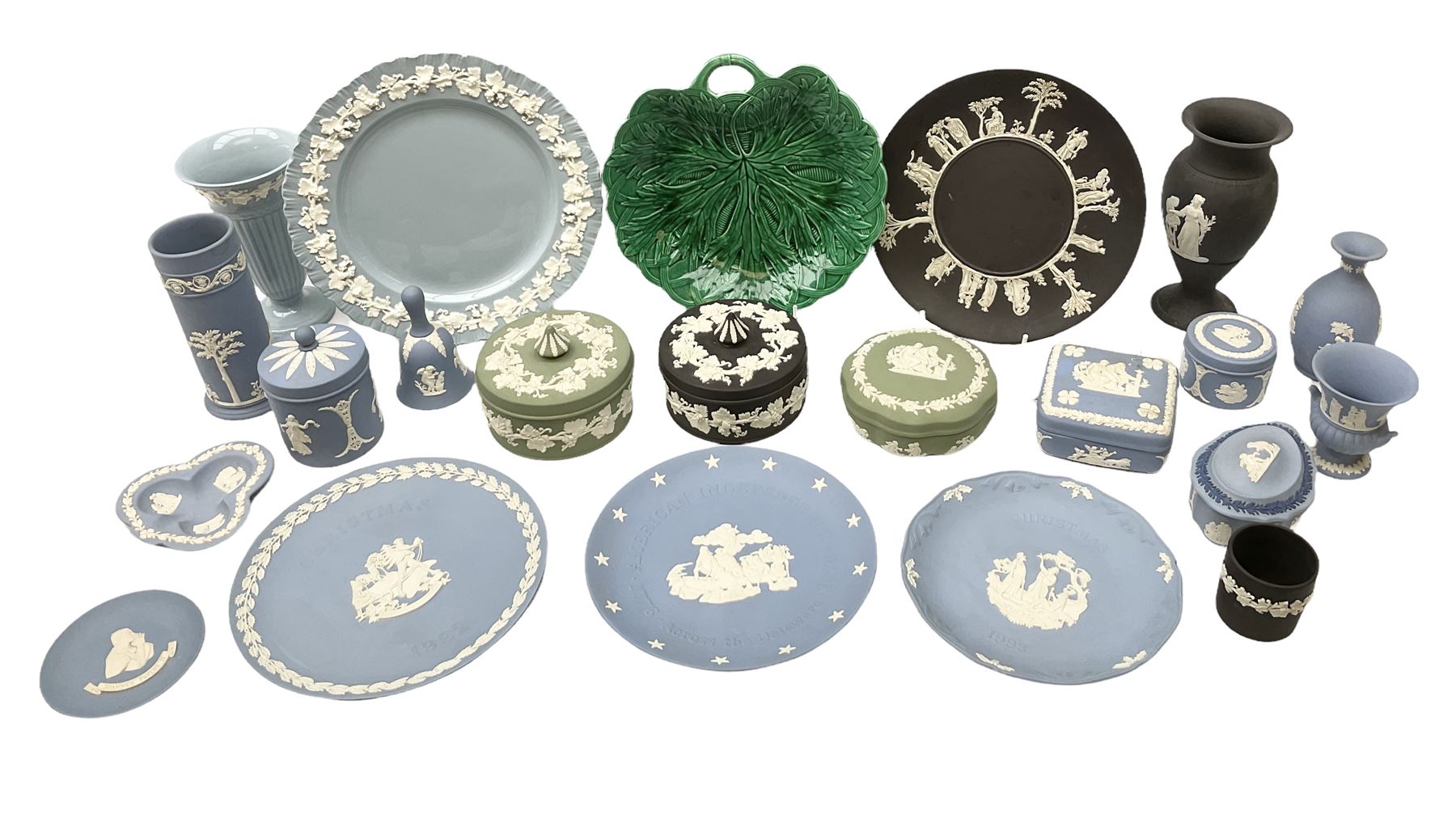 Collection of Wedgwood, to include queensware pattern fluted vase and plate, green majolica leaf dish, Jasperware in blue, green and black, to include covered trinket boxes, vases, plates etc   
