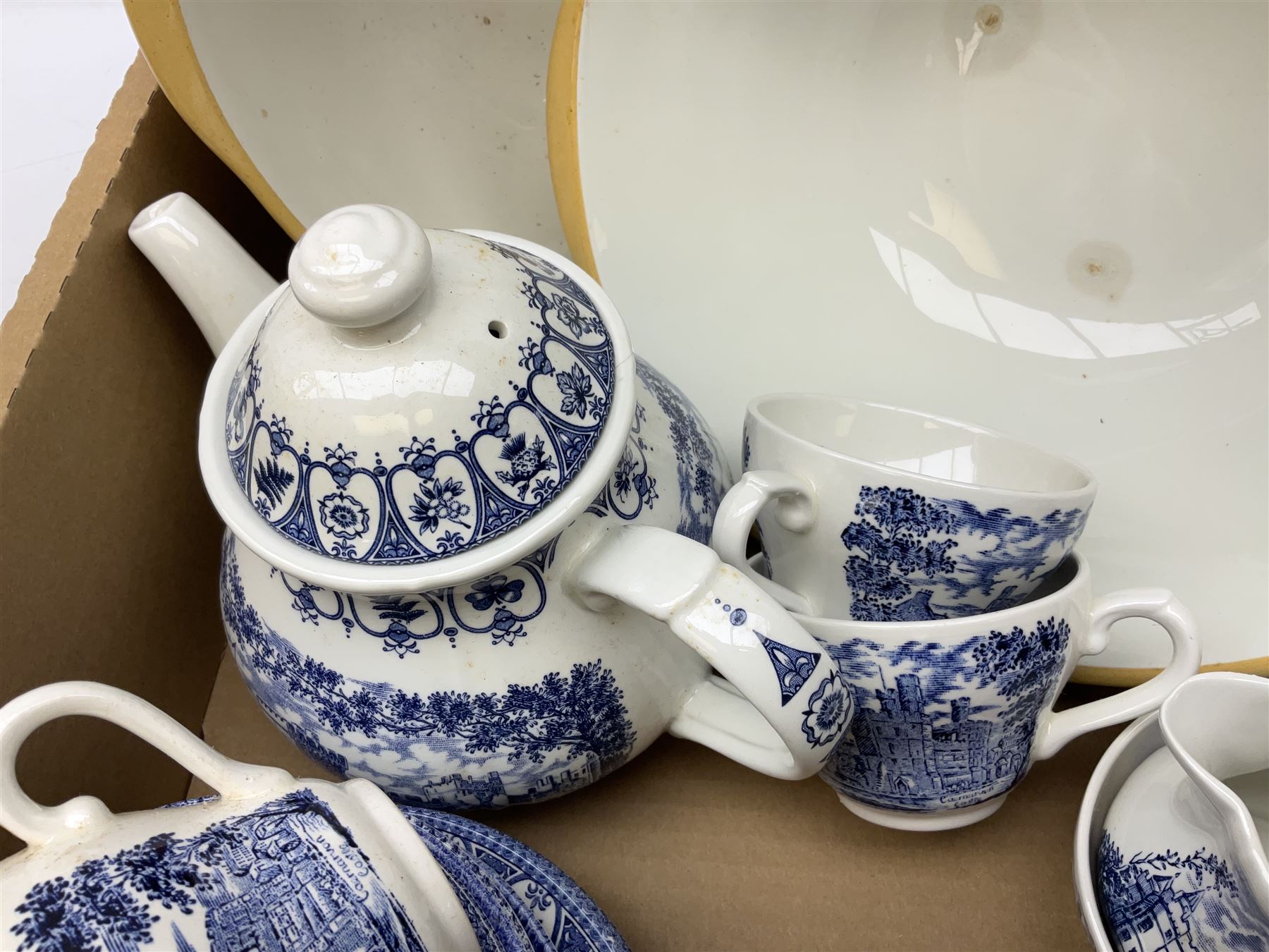 Sadler Kleen Kitchen Ware decorated with green stripes, together with two T.G Green 'The Gripstand' mixing bowls, James Broadhurs1977 silver jubilee tea service for six