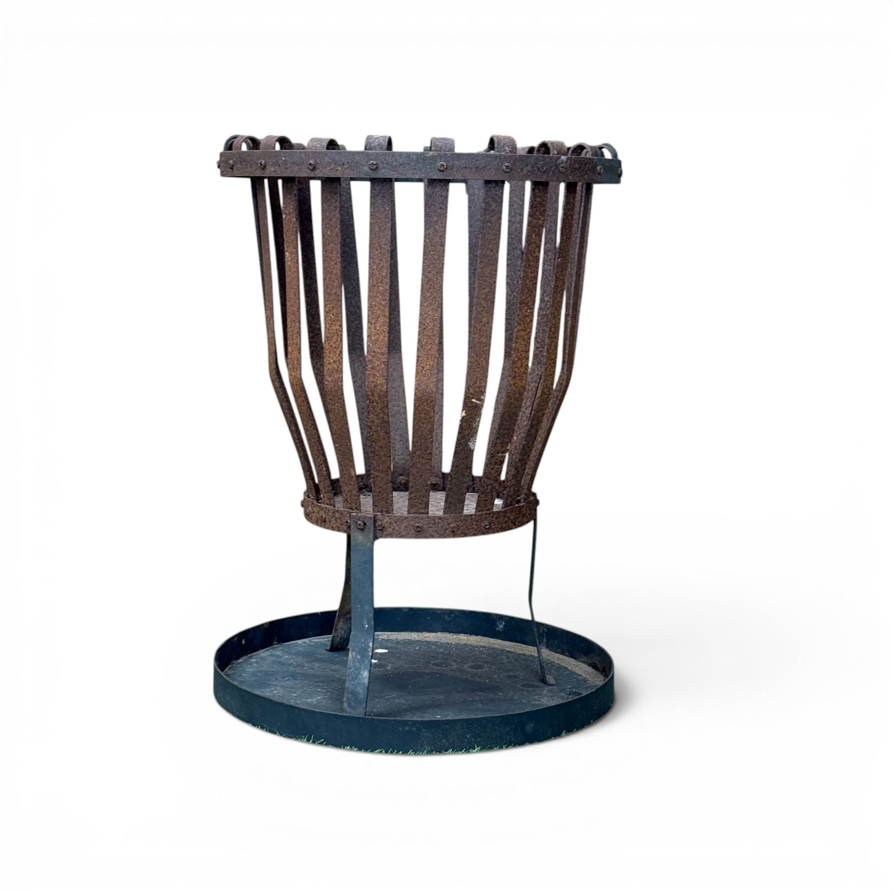 Wrought metal garden burner, circular tapering form, with circular lid converting to ash pan