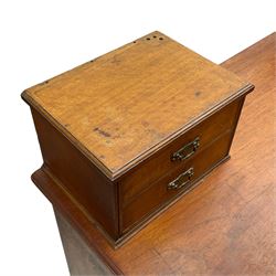C. Hindley & Sons (London: 1820-1892) - Late Victorian walnut twin pedestal desk, the rectangular moulded top surmounted by two banks of two drawers over eleven graduating drawers, on moulded plinth base, the central drawer stamped 'C. Hindley & Sons, 134 Oxford Street, London, 5298'