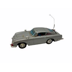 自動車 Gilbert James Bond Aston Martin DB5 007 Gilbert Aoshin (Japan) James Bonds Aston Martin DB5 as seen