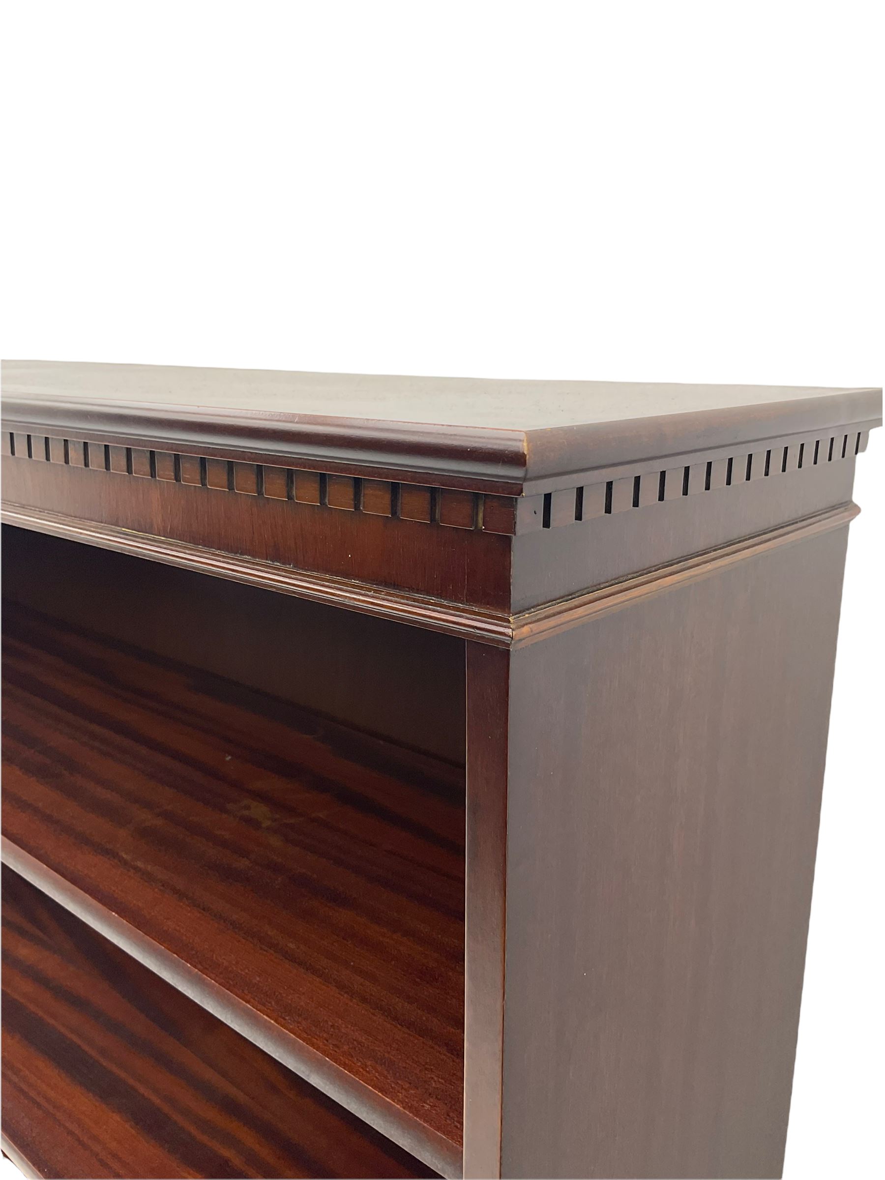 20th century mahogany open bookcase, fitted with three adjustable