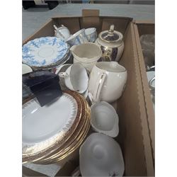 Royal Stafford part tea service, transfer printed Chinese blue and white plate, Pendelphin figures, Kundo clock, etc in three boxes