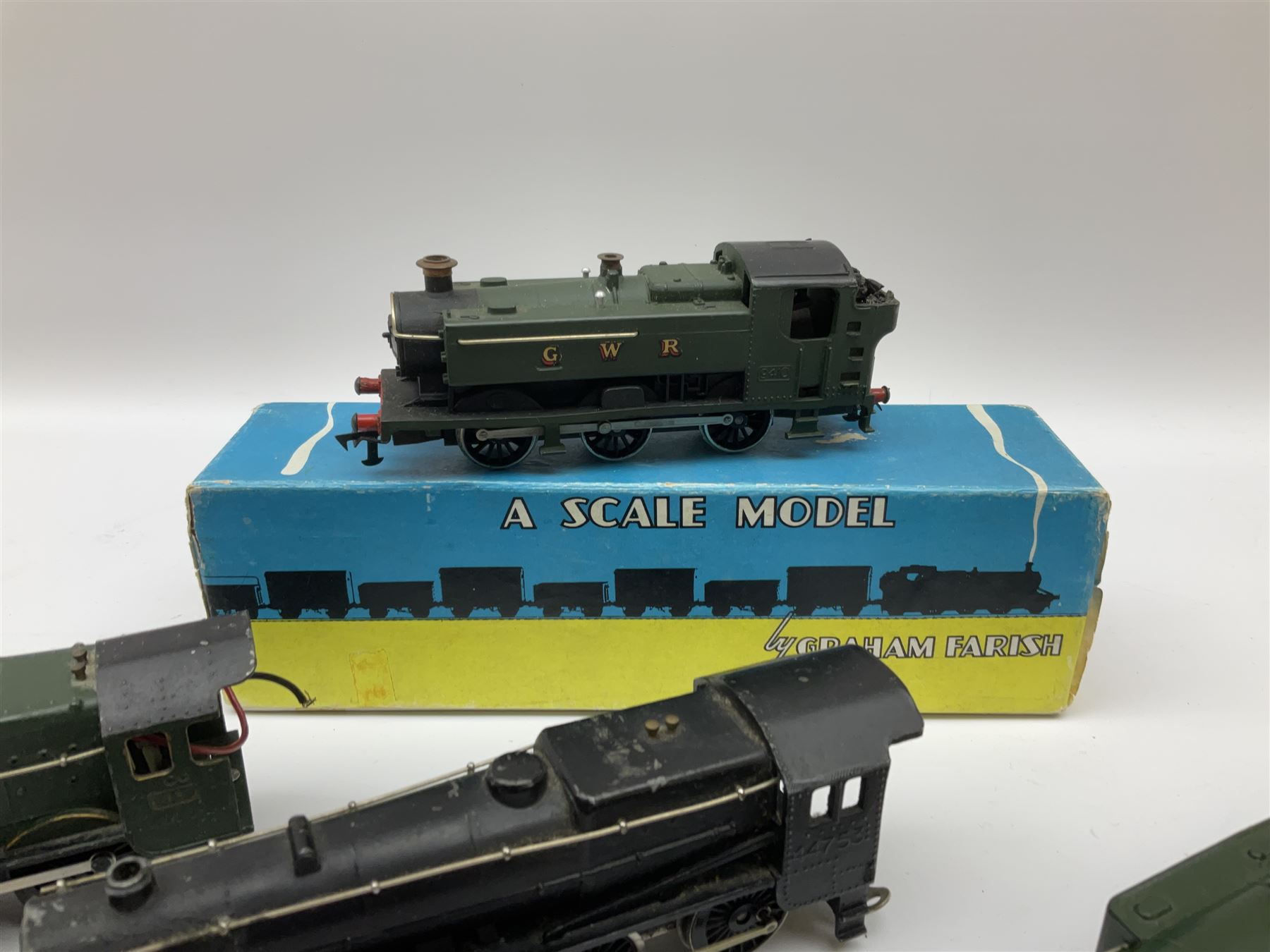 Graham Farish '00' gauge four locomotives comprising King Class