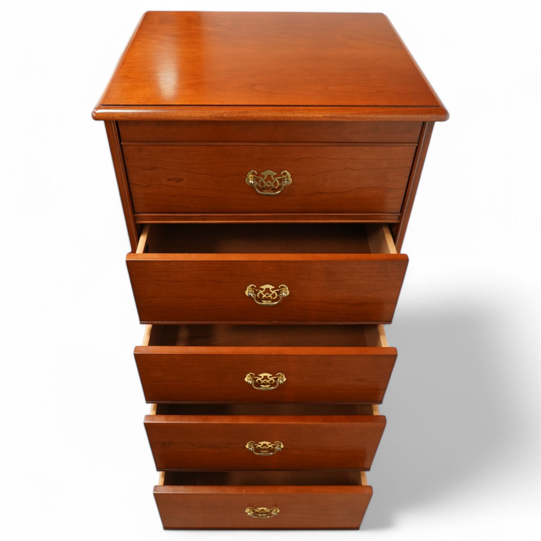 Stag - 'Carolina Cherry' three drawer chest (L 84cm, D 43cm, H 72cm); tall pedestal chest with hinged mirror top(L 53cm, D 43cm, H 104cm); bedside chest (L 53cm, D 43cm, H 72cm)