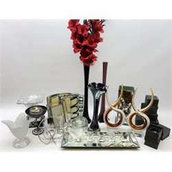 Collection of modern glass to include a tall glass posy vase, pair of art glass sculptures, mirrored glass vase, picture frames, serviette rings, mirrored tealight holder etc 