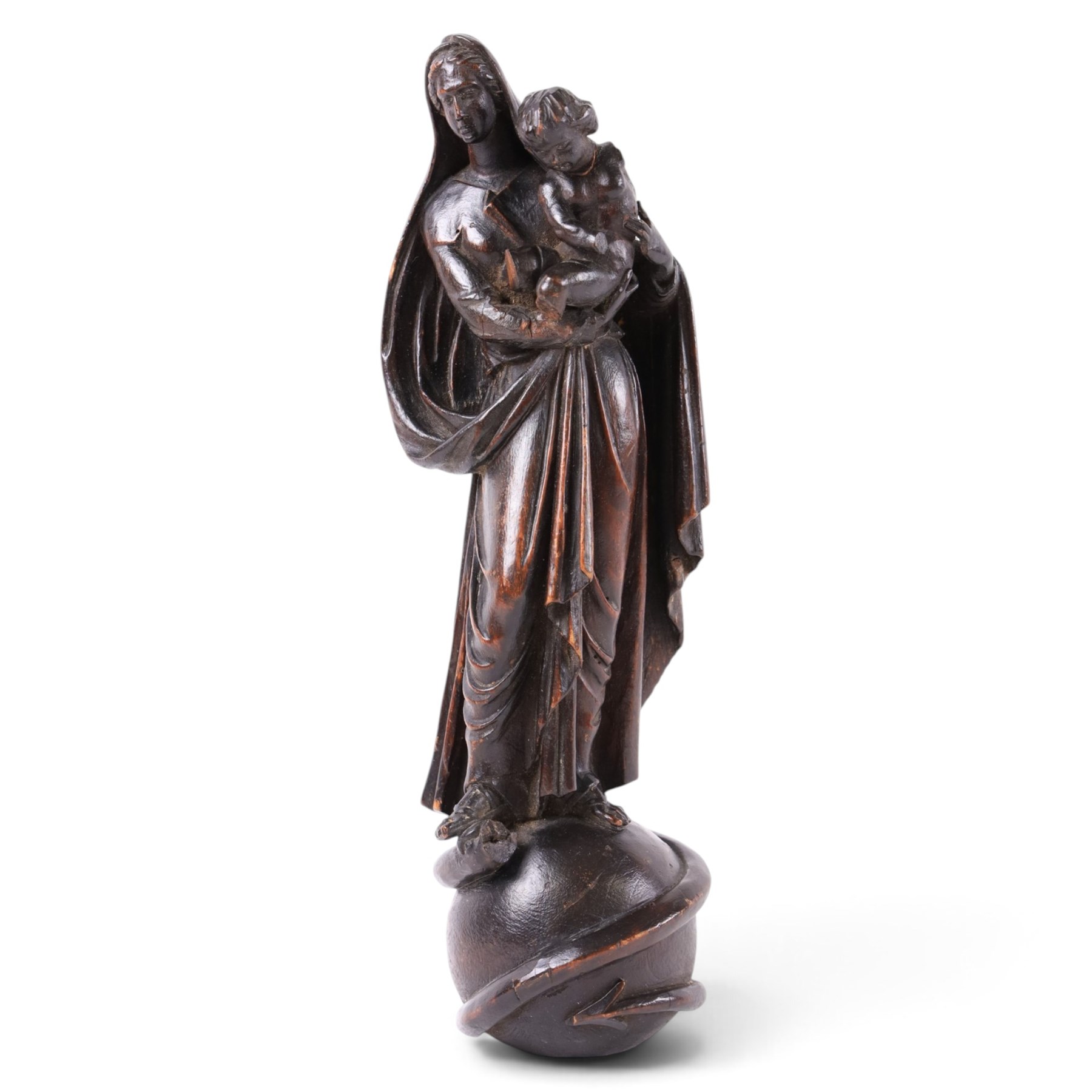 18th century carving depicting the Madonna and Child, H31cm