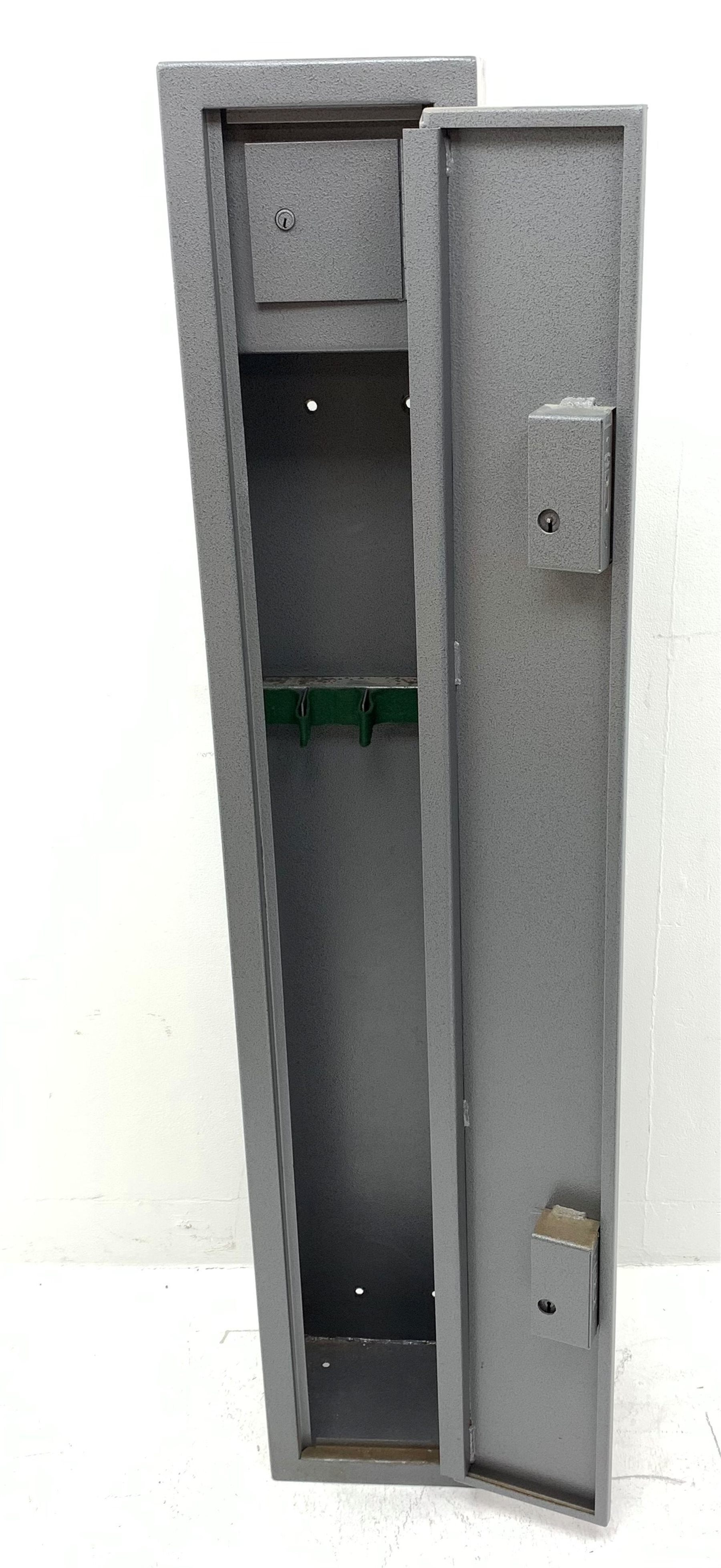 Jaycab steel gun cabinet with double locking single full length door for storage of four guns with inner lockable top box for ammunition, internal gun space H126cm W25cm D21cm with two sets of door keys and one internal key H151cm
