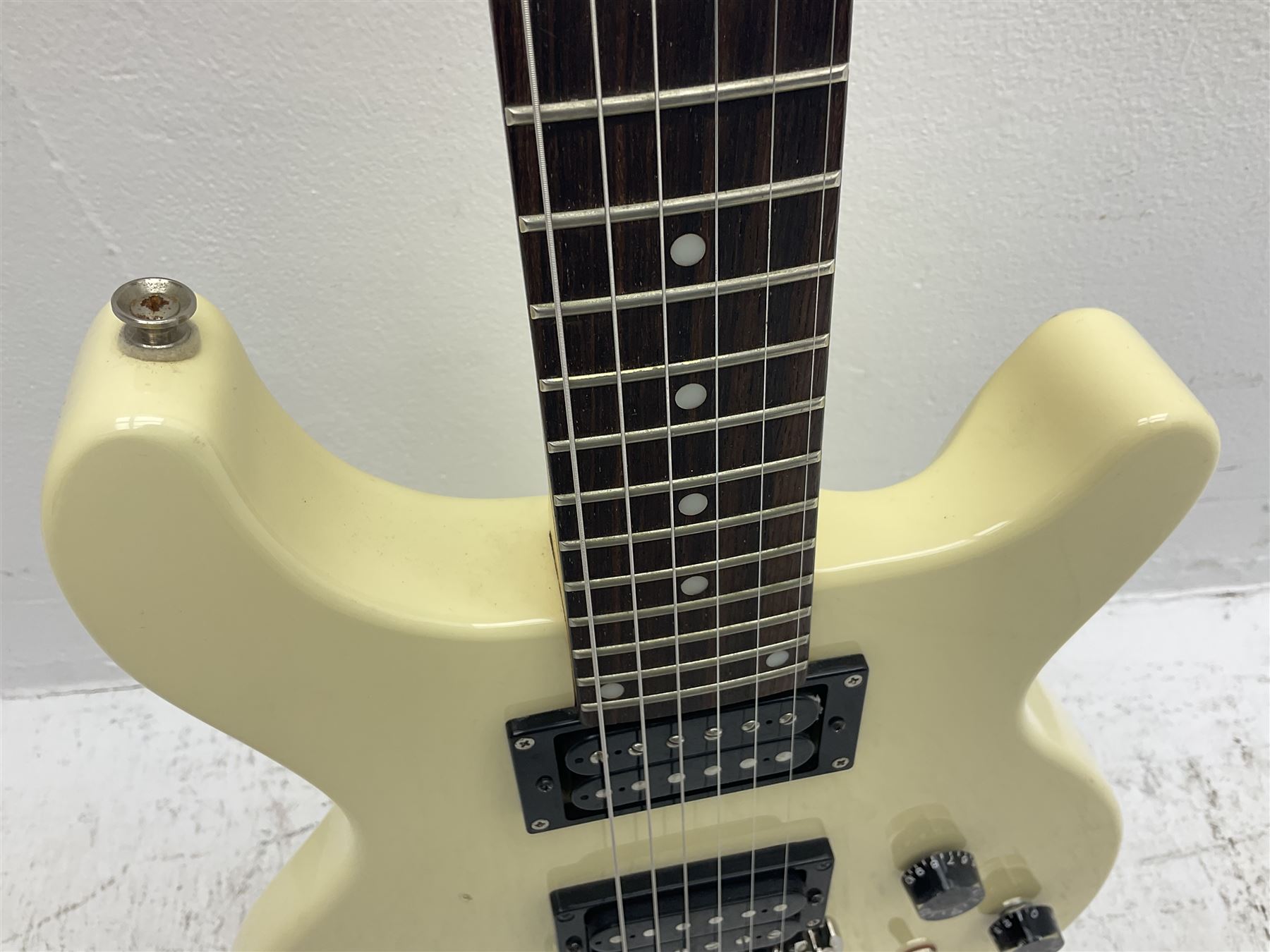 SG Junior Music Drive C19905 electric guitar serial no.911120 L99cm