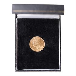 Queen Elizabeth II 2012 'Diamond Jubilee' gold full sovereign coin, retailed by Baird & Co Ltd, cased with certificate