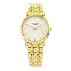  Longines Prestige 18ct gold ladies quartz wristwatch, Ref. L4 210 6, silvered dial with baton hour markers, stamped 18K 750, on integrated 18ct gold bracelet, hallmarked