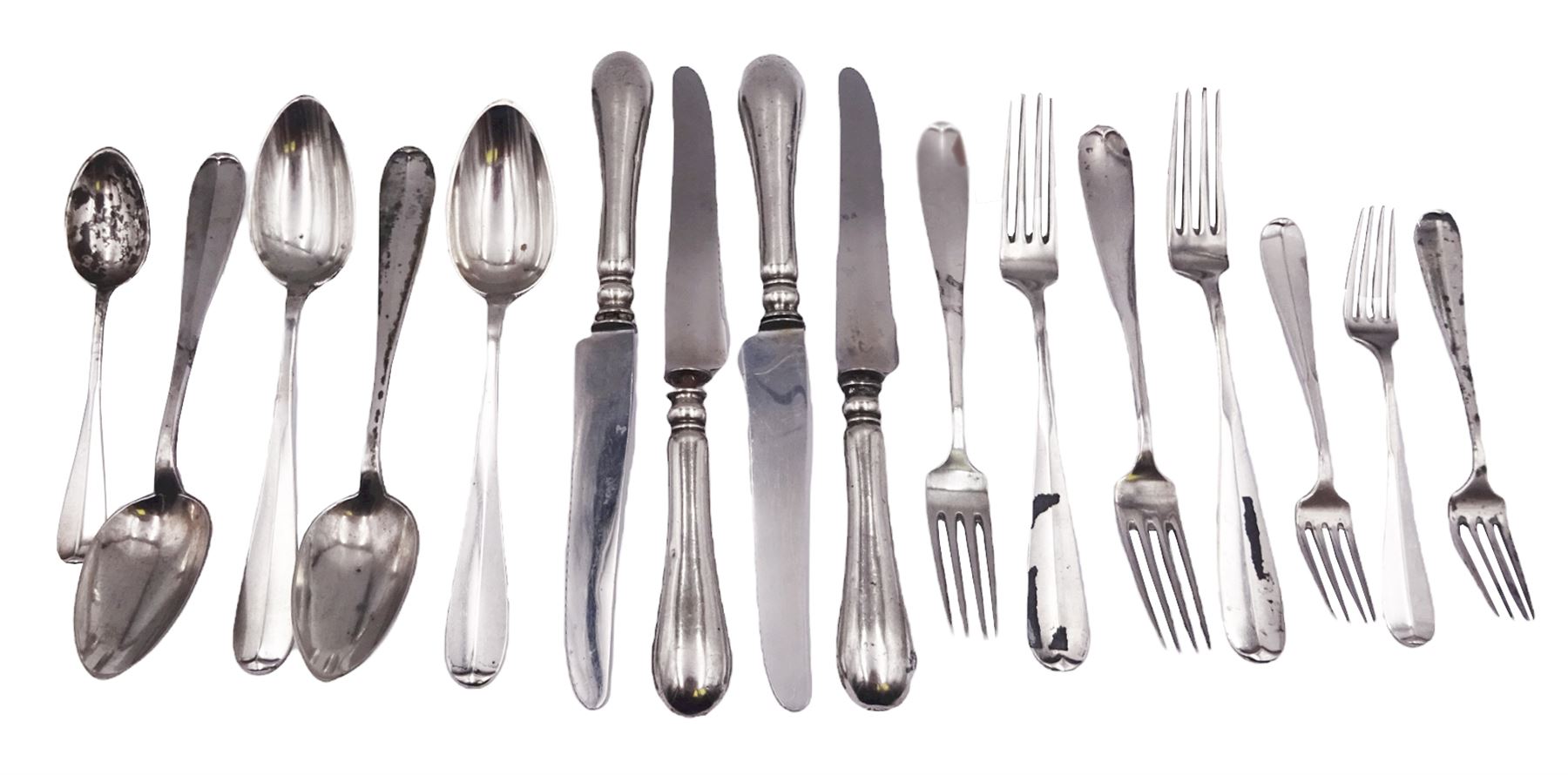 Continental silver flatware, comprising four table knifes with silver handles, four table forks, four table spoons, three dessert forks, and one dessert spoon, each stamped 800, and marked 'DB', approximate weighable silver 18.55 ozt (577.1 grams)