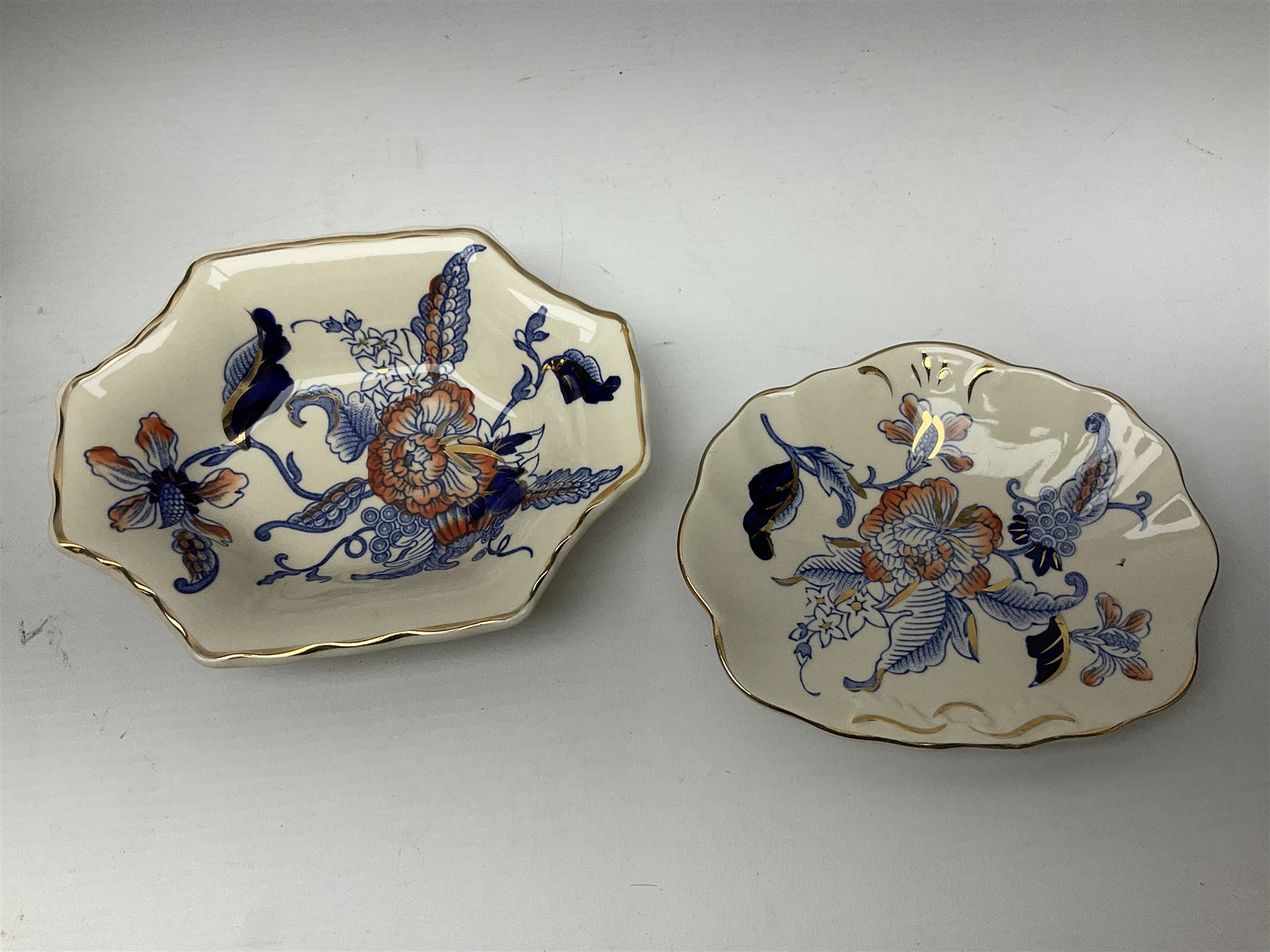 Masons Ironstone Cathay pattern ceramics, including vases, jugs, trinket boxes and trinket dishes, many in original boxes