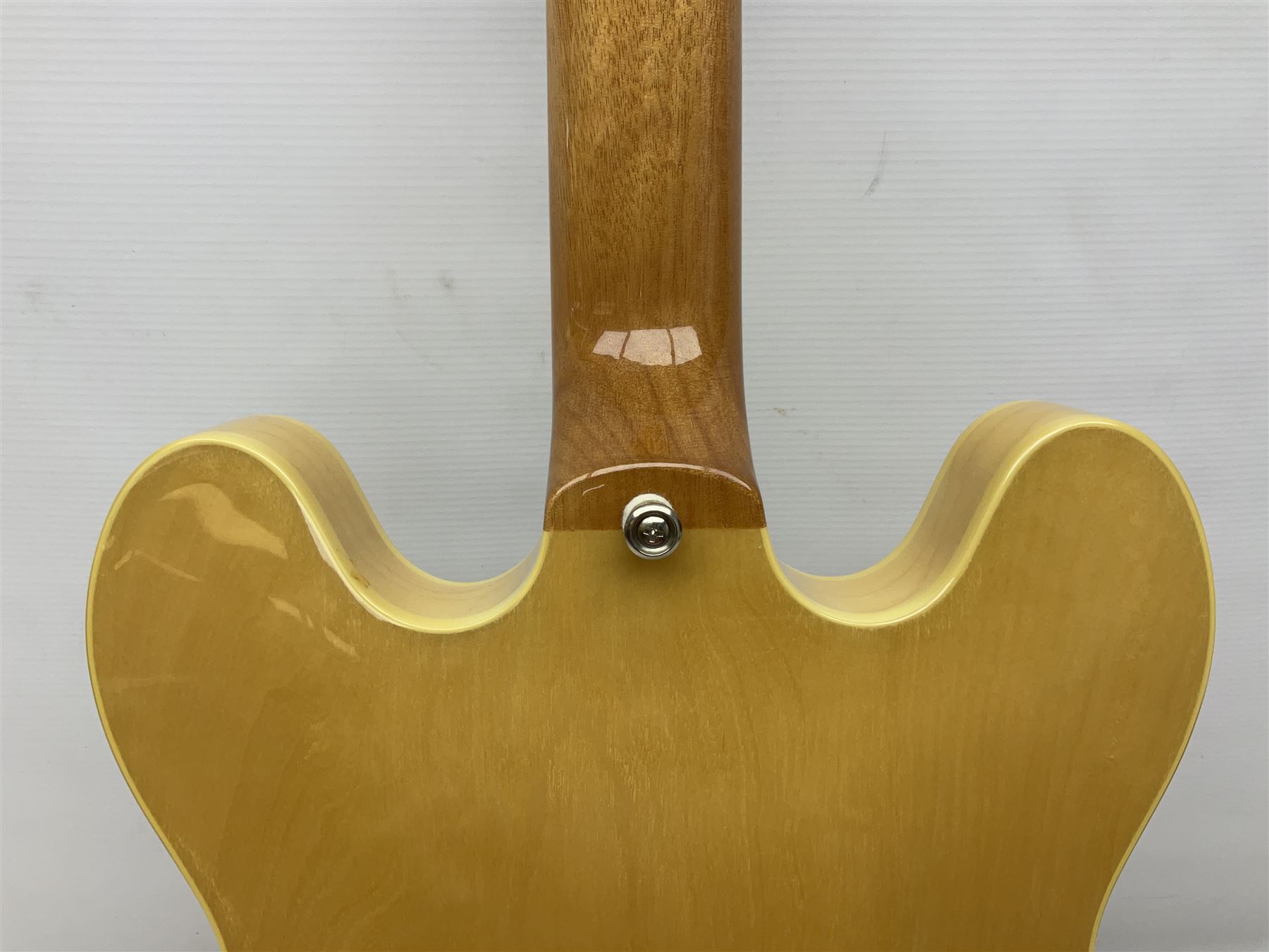 Epiphone Casino NA semi-acoustic guitar with natural maple finish and P90 pick-ups, serial no.19061529340, L105cm overall; in original hard carrying case