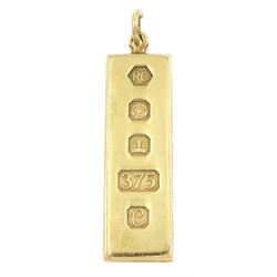9ct gold ingot pendant, Sheffield 1977