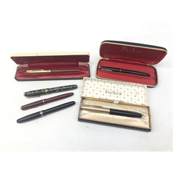  Conway Stewart 58 fountain pen, 14ct gold nib, uncased, cased Parker 61 fountain pen, 12ct RG cap, another in black, cased Parker Victory black cased fountain pen with 14k gold nib, Parker Slimfold red cased fountain pen with 14k nib and Onoto Lever Pen with 14ct gold nib (6)  