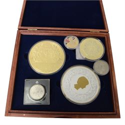 Viners Kings Royale canteen of cutlery and commemorative coins, including The Royal Regiments, all in wooden cases