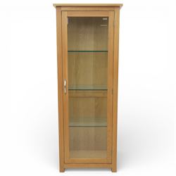 Contemporary light oak display cabinet, fitted with glazed door and glass sides, enclosing three adjustable glass shelves 