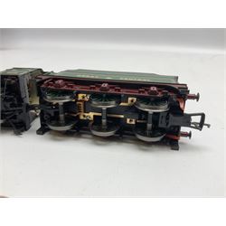 Bachmann '00' gauge - Class D11 4-4-0 locomotive No.506 'Butler Henderson' Great Central'; produced exclusively for The National Railway Museum, 31-145NRM; boxed with slipcase 