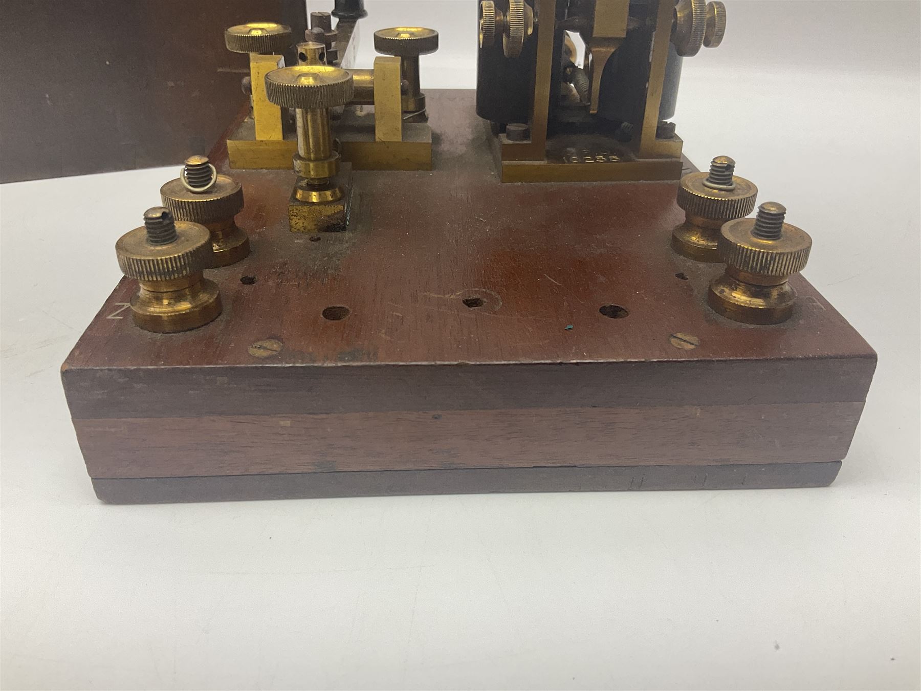 GPO telegraph morse code machine, marked GPO 10235 and Baseboard.S.C.MKII, in wooden carry case, case H16cm, L26cm 
