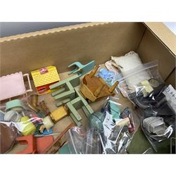 Quantity of various scale 1930s doll's house furniture including wooden grand piano, tables and chairs etc; plastic accessories including Fairy Lite sewing machine, trays, table wares, buckets, high chair etc; metal items including tin-plate doll's pram, terrestrial globe, die-cast typewriter and telephone, companion set and coal scuttle etc