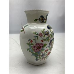 Mats Jonasson of Sweden glass Otter paperweight, Capredoni by Dartington Crystal Crysanthemum paperweight, boxed British Fossils agate geode, silver plated wine bottle coaster and Aynsley vase, etc, all boxed