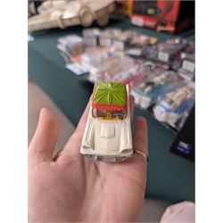 Corgi Toys Ford Thunderbird Bermuda Taxi no. 430, white body with yellow lettering with red and green plastic canopy, boxed