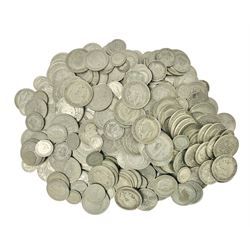 Approximately 2702 grams of Great Britis