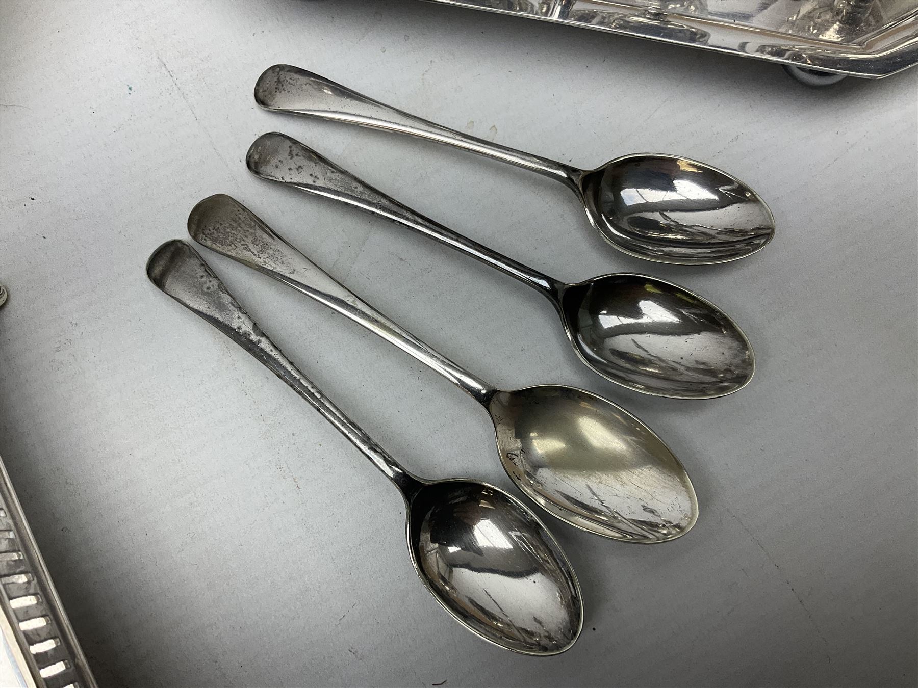 Collection of assorted silver plate, comprising four cup egg cruet, table lamp, bud vase, desk stand etc  