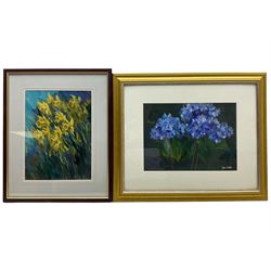 Dennis Lewis (Bristol Savages 1928-2014): Daffodils, gouache signed 33cm x 25cm; Jan Wall (Contemporary): Still Life, oil on paper signed 25cm x 35cm (2)