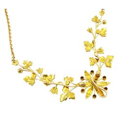 Edwardian 15ct gold split pearl flower head and foliate necklace
