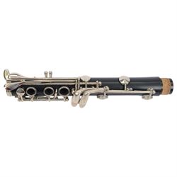 Yamaha 250 Bb clarinet serial no. K80705, with a resin body and chrome keys, in a velvet lined and padded hard case