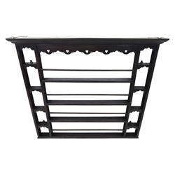 Large 18th century oak plate rack, fitted with narrow pigeon hole shelves to either side, with four central shelves and bars
