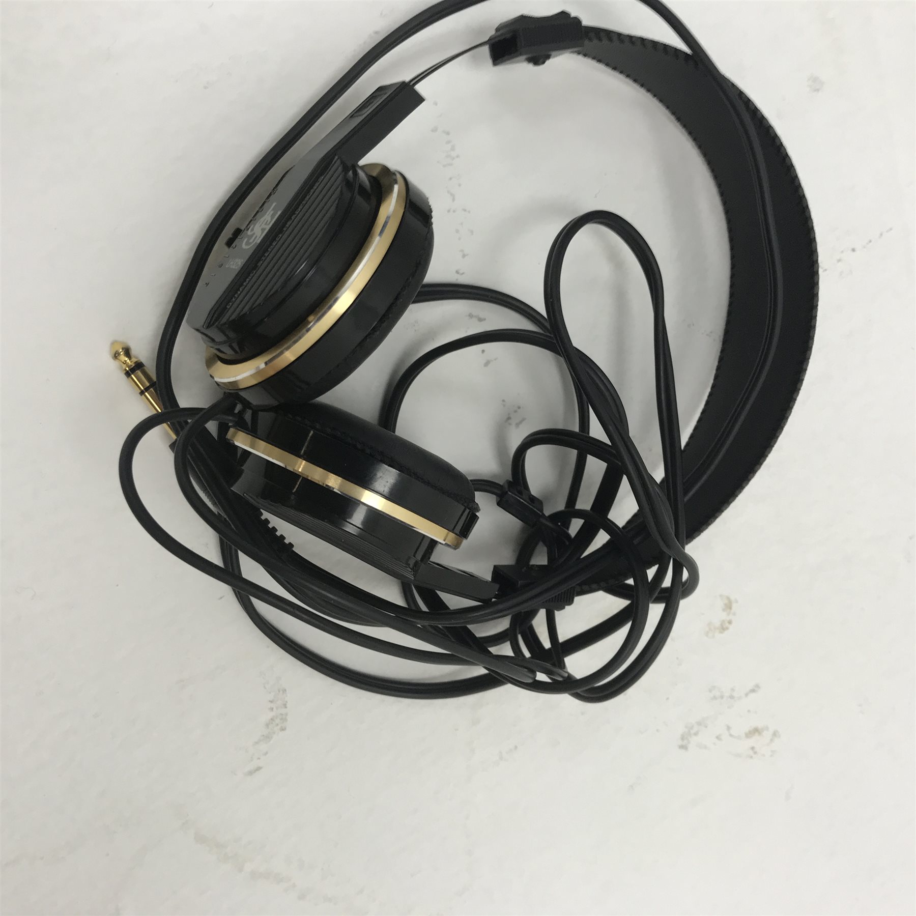  Akai professional PG2 electric piano (W138cm) with accessories  