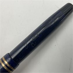 Collection of Parker fountain pens and pencils, to include 45 Classic, Duofold  Pencil, Vacumatic etc 