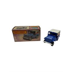 Matchbox/Superfast - eleven '1-75' series models comprising 1e Mercedes Truck, 1g Dodge Challenger, 2g S-2 Jet, 5g US Mail Truck, 6e Mercedes 350sl Tourer, 9e AMX Javelin, 15e Fork Lift Truck, 17f Londoner Bus, 18f Hondarora, 19f Cement Truck and 21f Renault 5TL; all boxed (11)